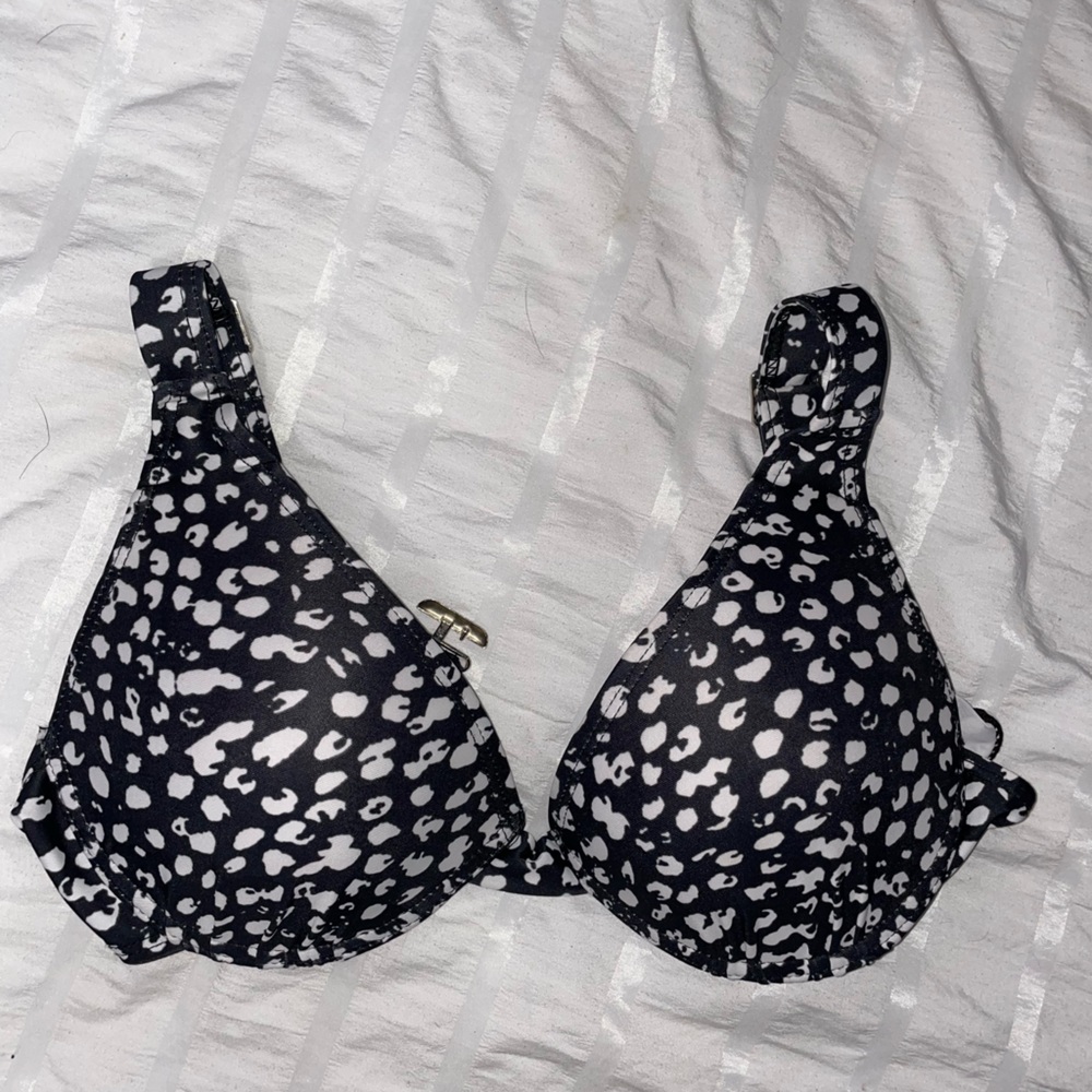 Pika dot print swim top
